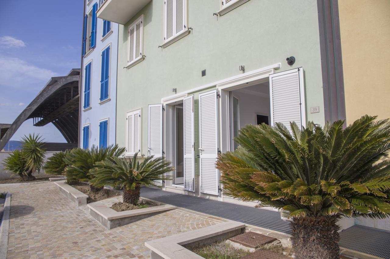 Rooms A Due Passi Dal Mare Porto Recanati Bagian luar foto